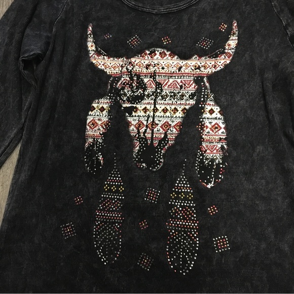 Vocal T Shirt, Buffalo Print vintage new with crystals - Picture 3 of 5